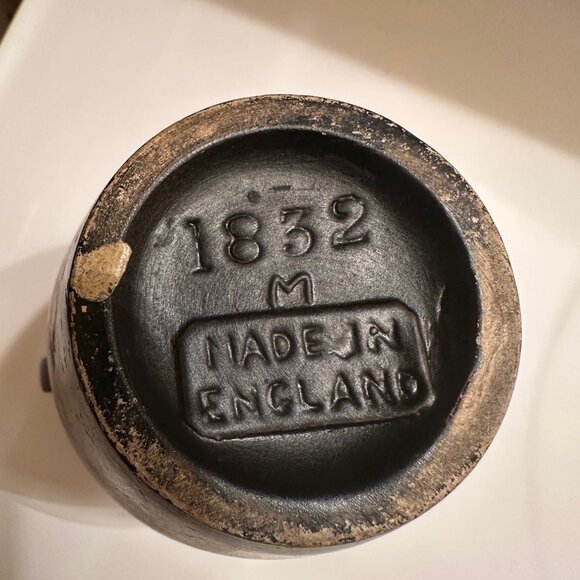 Really Ugly Antique Vase - Picture 6 of 6